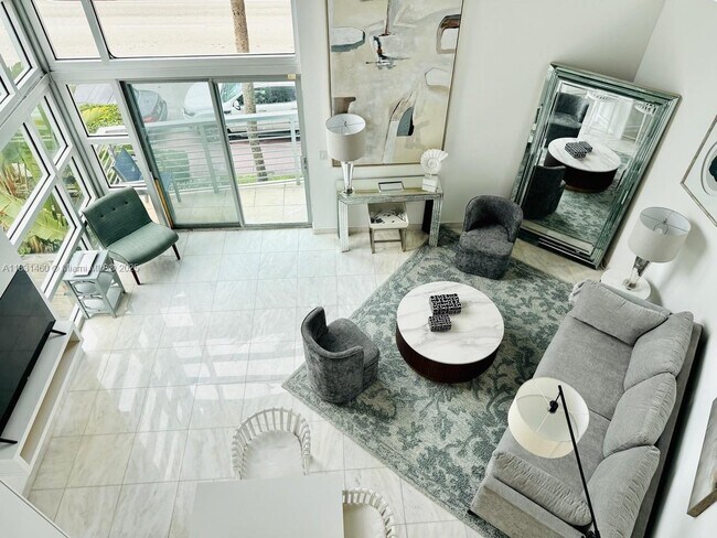 Building Photo - 7700 Collins Ave