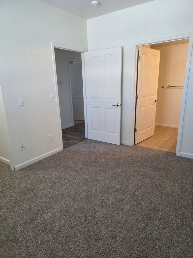 Building Photo - 1450 Idlewild Dr