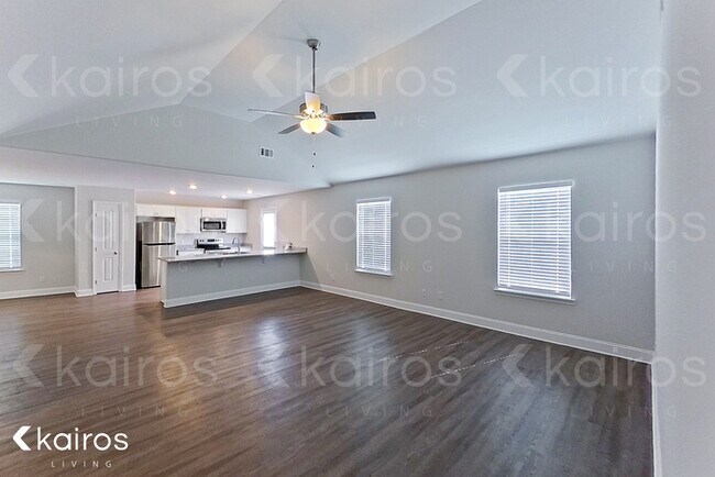 Building Photo - 102 Dawn Ct.