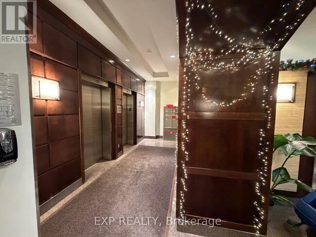 Building Photo - 200 Besserer St