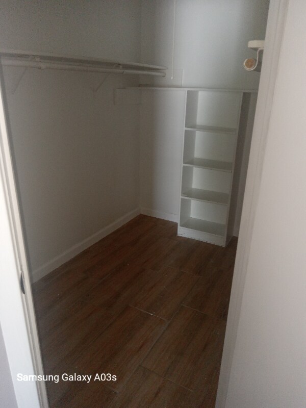 Foto del edificio - 10110 Forum Park Dr