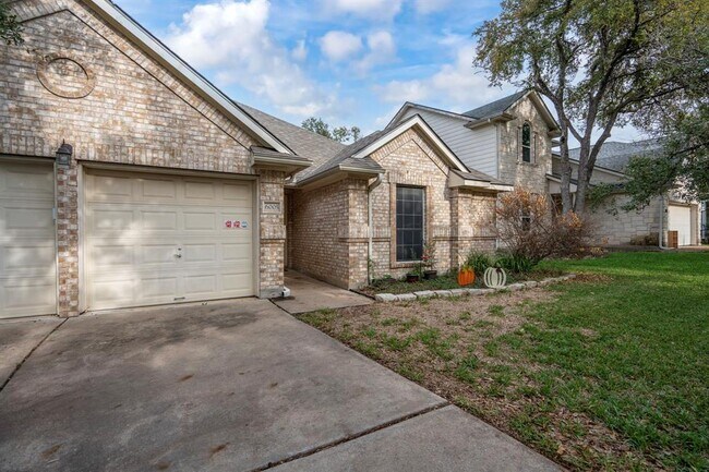 Foto del edificio - 6005 Mesa Verde Cir