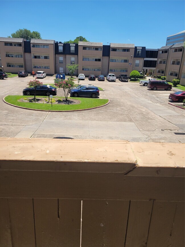 Foto del edificio - 8425 Hearth Dr