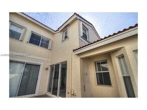 Building Photo - 960 Corkwood St