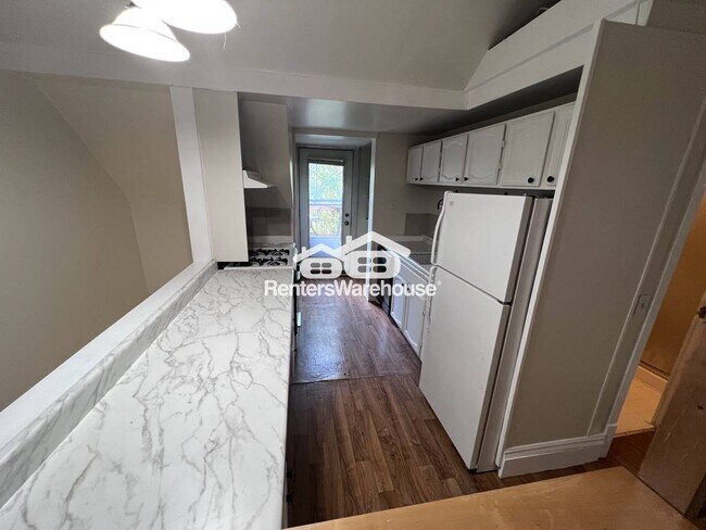 Foto del edificio - 1431 W 27th St