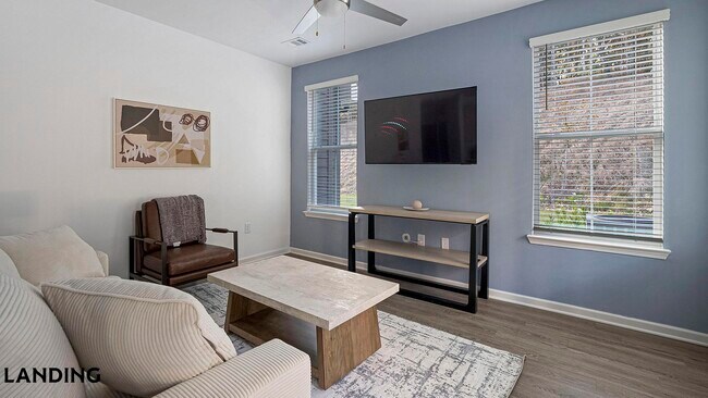 Building Photo - 2800 Milan Ct