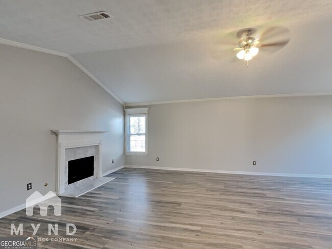 Foto del edificio - 5801 Meadowview Rd