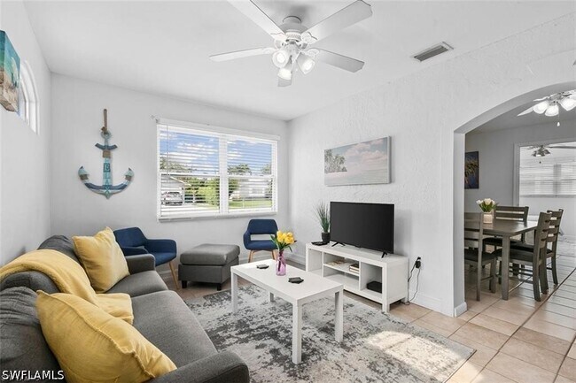 Foto del edificio - 717 95th Ave N