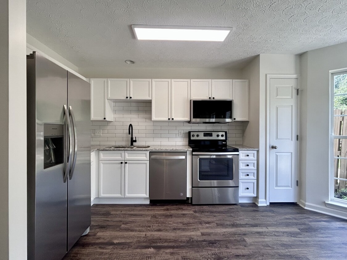 Kitchen - 2480 Nashboro Blvd