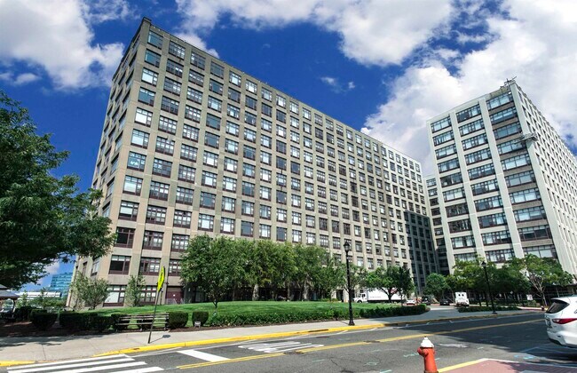 Building Photo - 1500 Hudson St