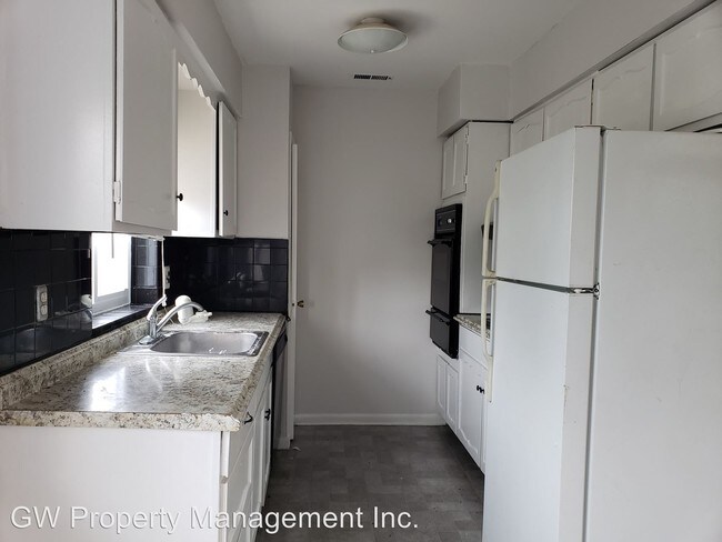 Foto del edificio - 8258 Rodney St