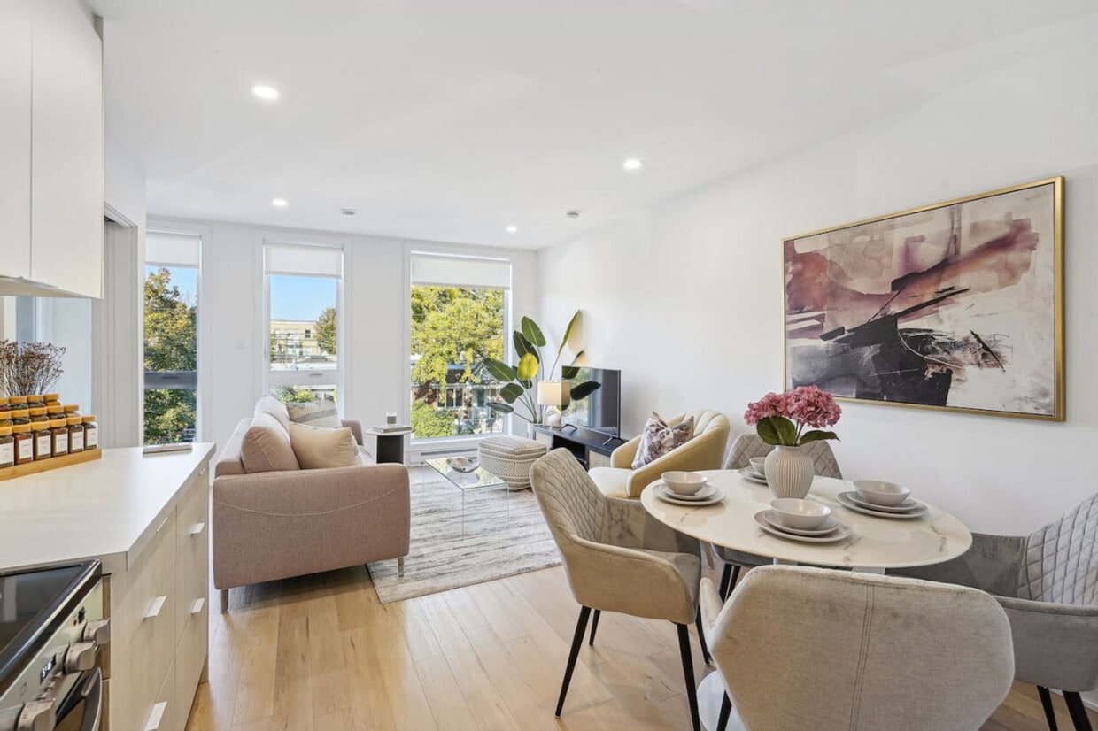 Primary Photo - 2118 Rue Bercy