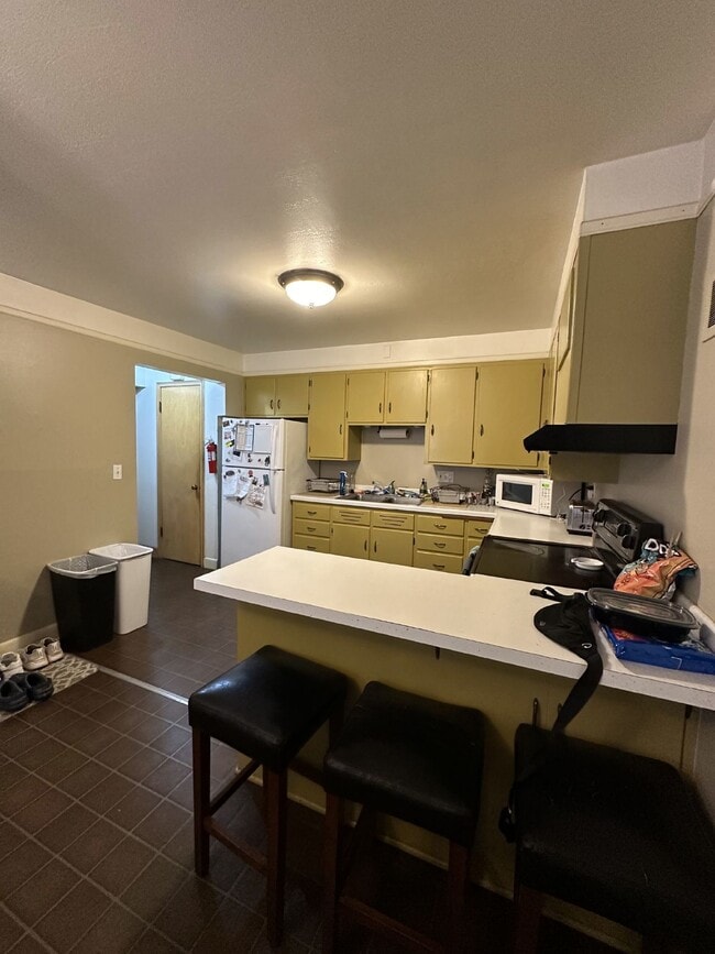 Foto del edificio - 4 Bed 2 Bath close to UWEC and downtown! A...