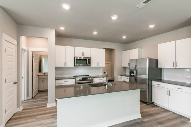 Foto del edificio - Modern Town Home in Foxland Crossing