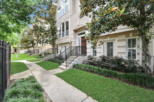 Foto del edificio - 1739 French Village Dr