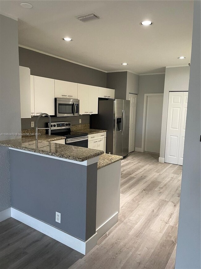Building Photo - 2469 Cordoba Bend