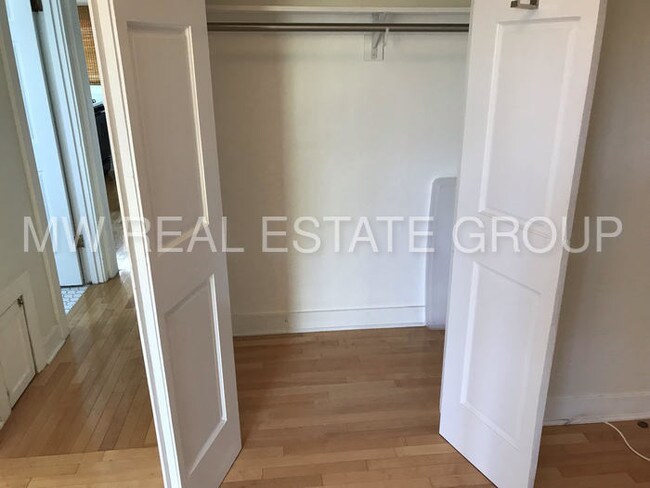 Foto del edificio - Beautiful and cozy unit!