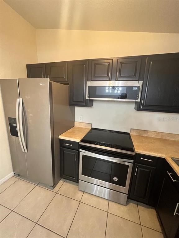 Building Photo - 654 Floridian Dr