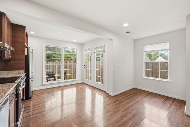 Foto del edificio - 20430 Herring Pond Terrace