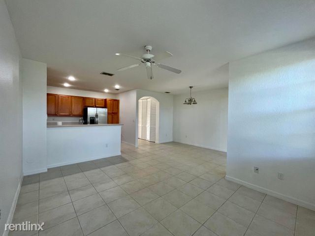 Building Photo - 3 br, 2.5 bath House - 119 N Longport Cir ...