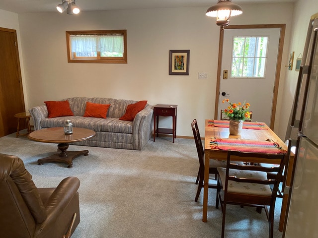 Building Photo - 150 Flathead Lodge Rd