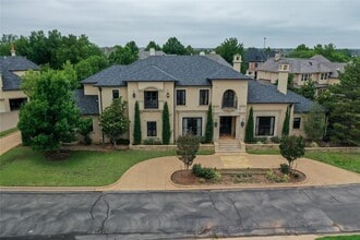 Building Photo - 5701 Mistletoe Ct