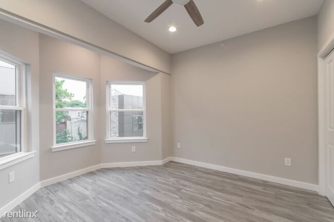 Foto del edificio - 5 br, 6 bath House - 2310 n camac st