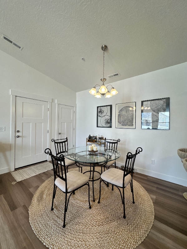 Building Photo - 938 W Coral Charm Wy