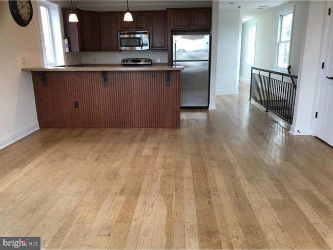 Building Photo - 23 E Butler Ave