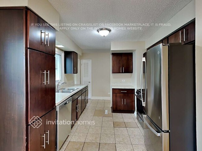 Foto del edificio - 9219 S 51st Ave