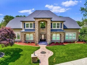 Building Photo - 1101 N Cobblestone Way