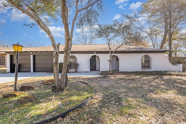 Building Photo - 800 Overhill Ct