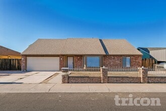 Building Photo - 6908 W Denton Ln