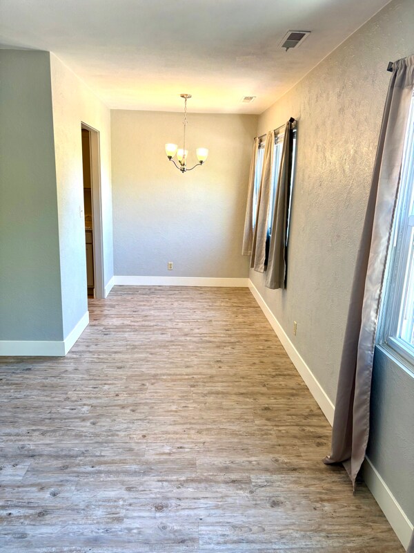 Foto del edificio - 4026 N Illinois Ave