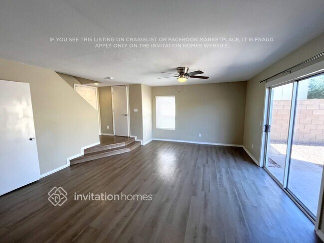 Foto del edificio - 12112 W Dahlia Dr