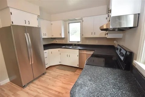 Kitchen - 1214 2nd St SE