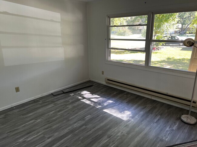 Foto del edificio - 150-152 Fauber Ln