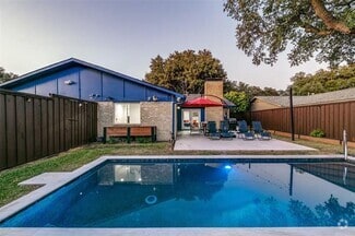 Building Photo - 1208 Mossvine Dr