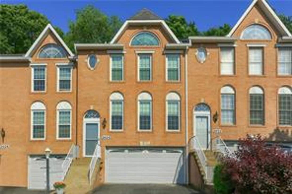 Photo - 3024 Estate Drive