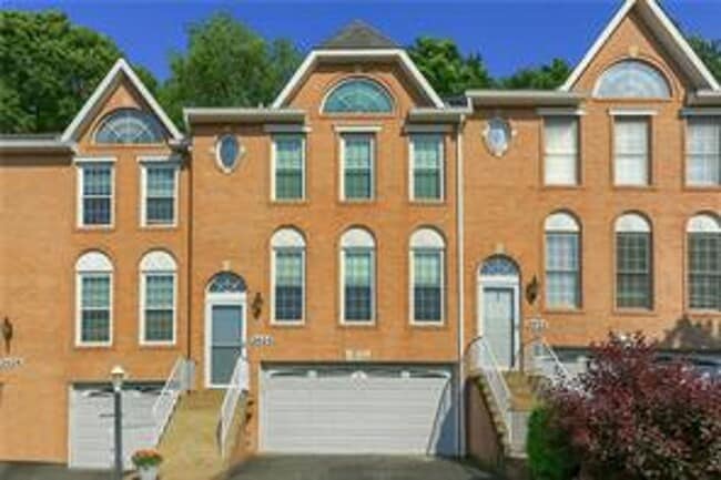 Photo - 3024 Estate Dr Townhome