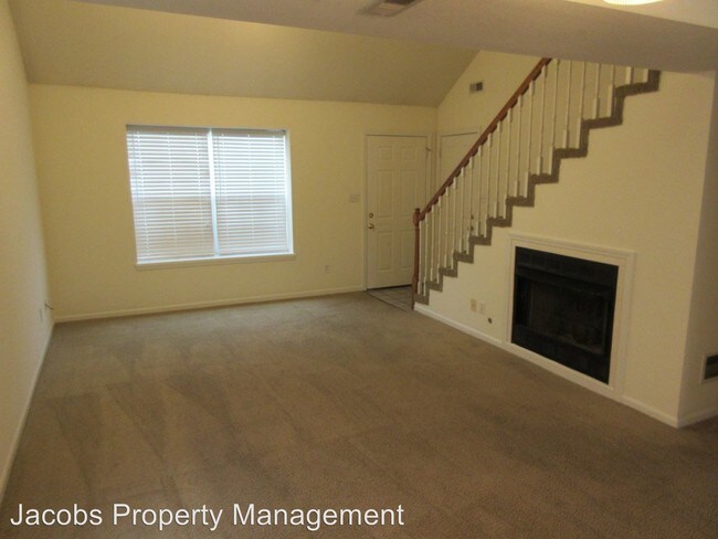 Building Photo - 3501-3503-3503 La Mesa Dr
