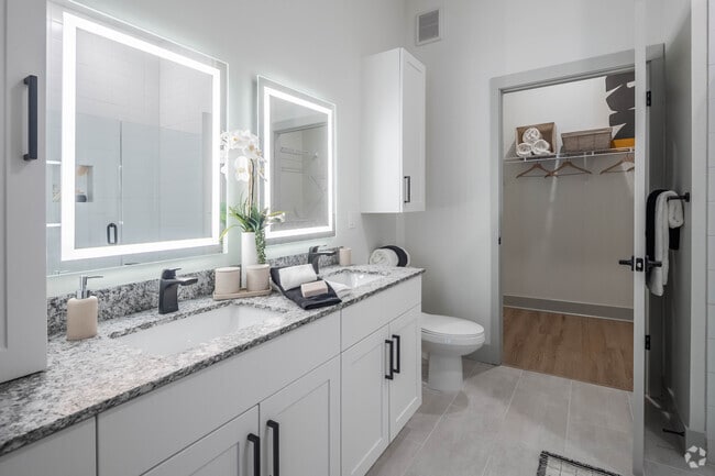 2990 Citron Gold Blvd Lutz, FL - Silversaw Wesley Chapel