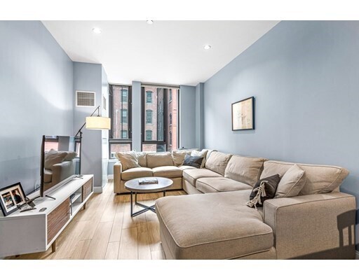 Foto principal - 346 Congress St