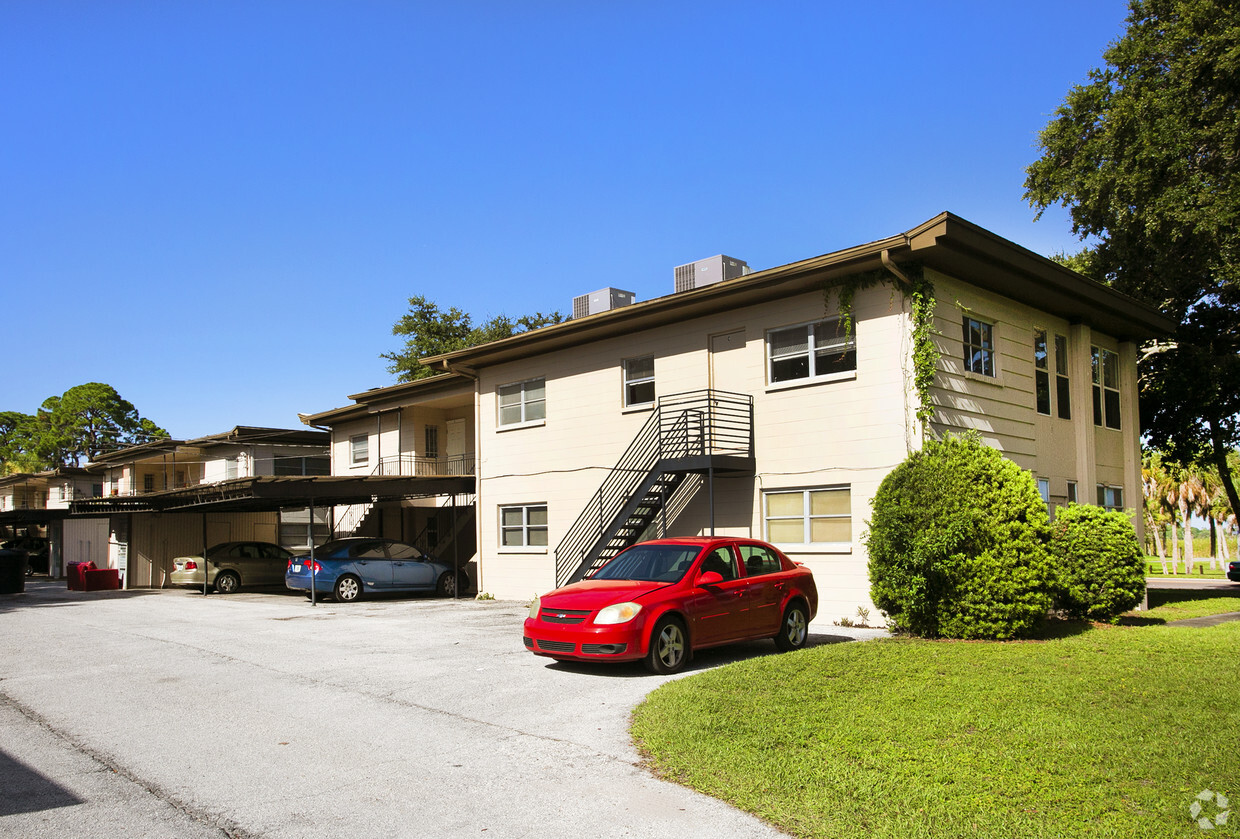 Foto del edificio - Lake Side Manor Apartments