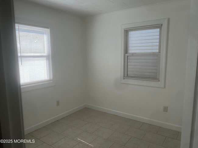 Building Photo - 205 Sampson Ave