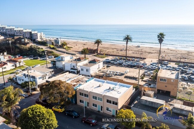 Building Photo - 116 Marina Ave