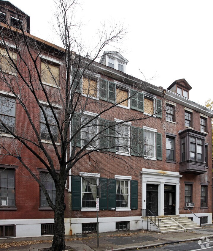Building Photo - 1025 Spruce St