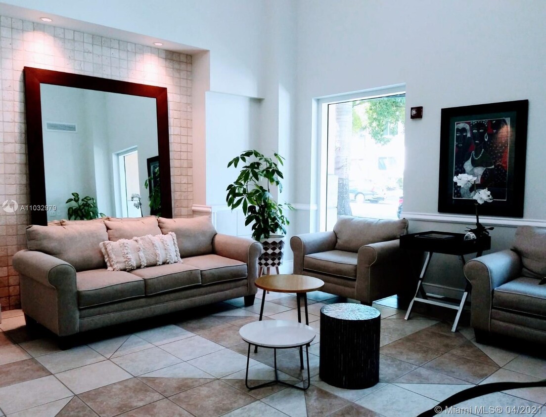 Primary Photo - 50 Menores Ave