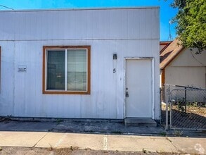 Building Photo - 3674 S State St