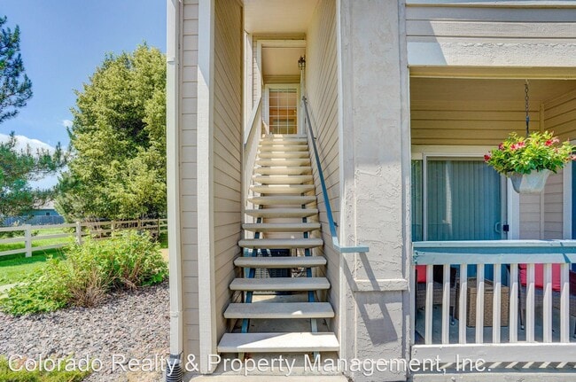 Building Photo - 2 br, 2 bath House - 1148 Opal Street #204